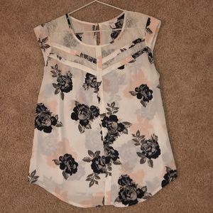 Light weight sleeves blouse